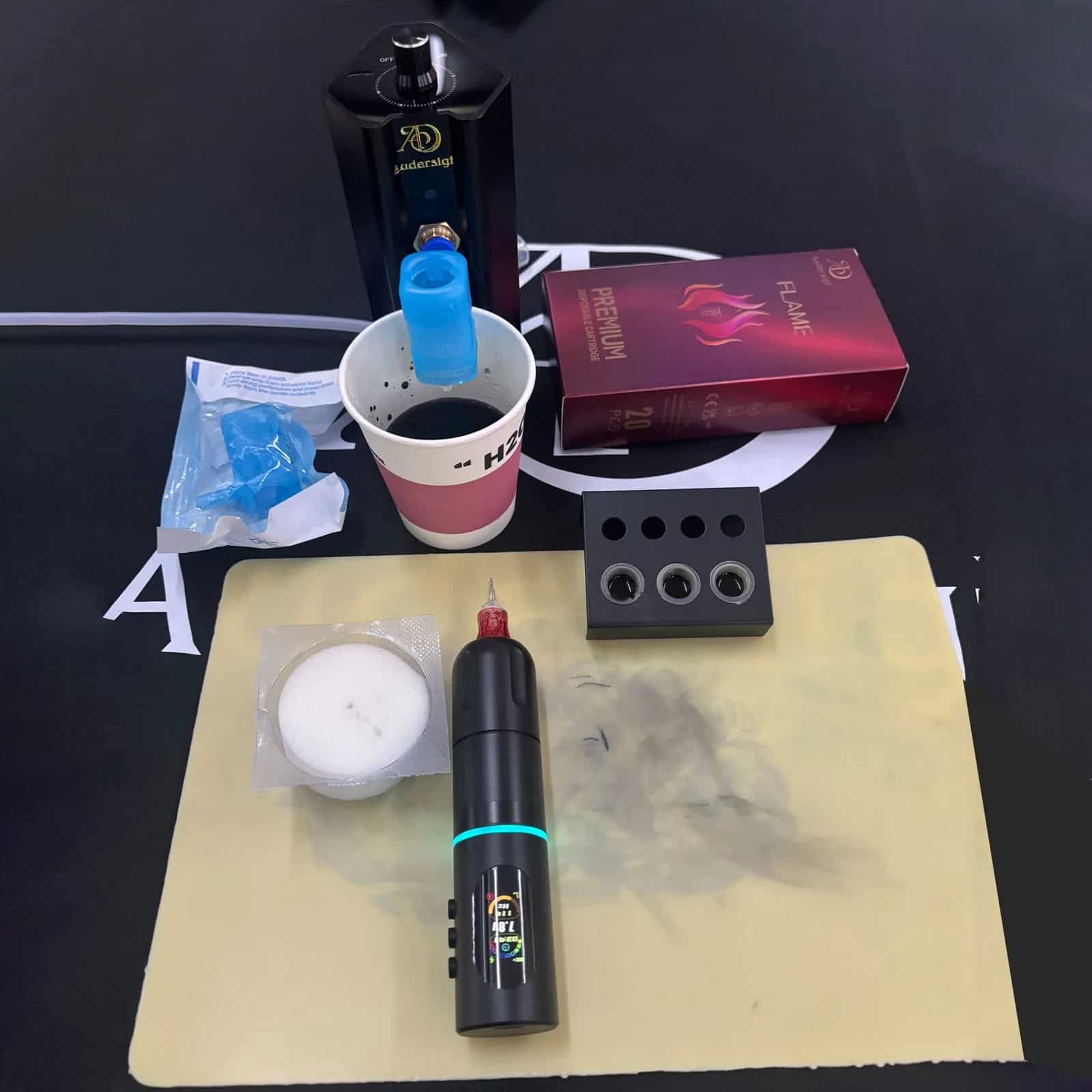 Audersigt 3000mAh 自動タトゥー カートリッジ ウォッシャー キット、頻繁な色の変更やスタジオのクリーニングワークフロー用の 3000mAh 自動タトゥー、SKU AC075 - 画像8